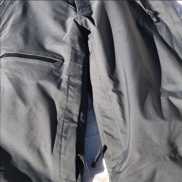 The North Face HYVENT charcoal gray snow pants - Picture 4 of 11
